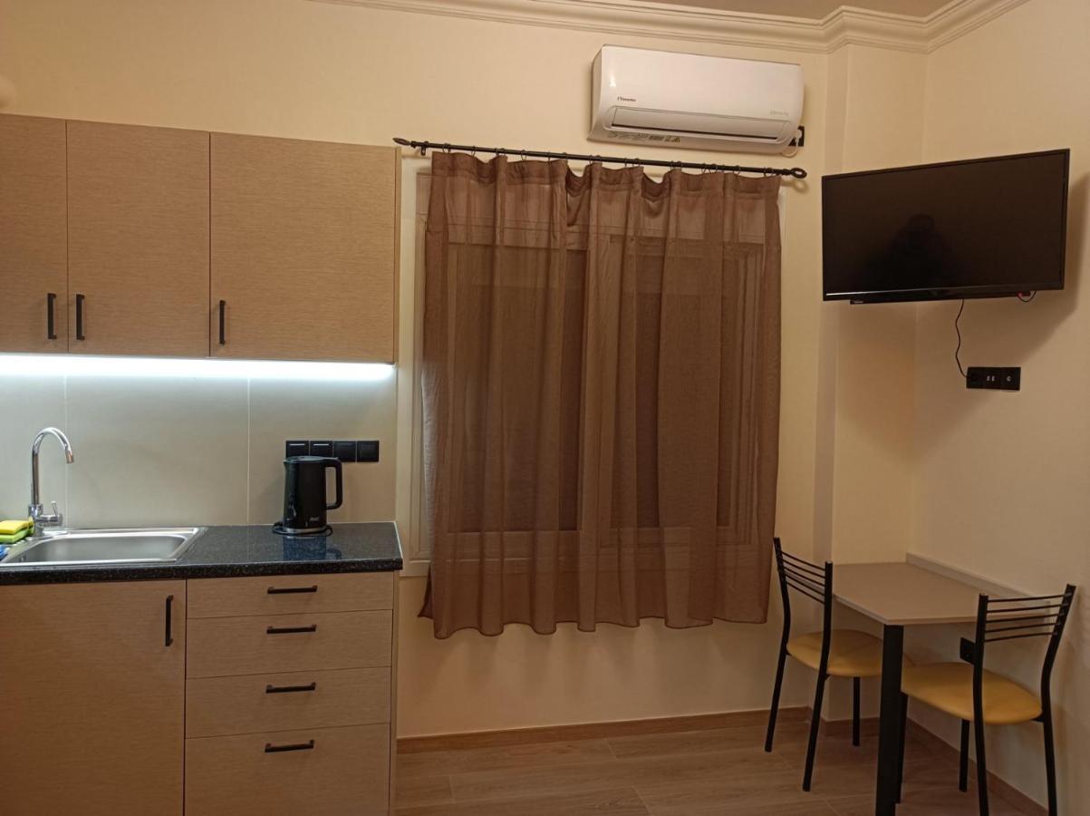 Apartment Dipla 3 Athens Exterior photo